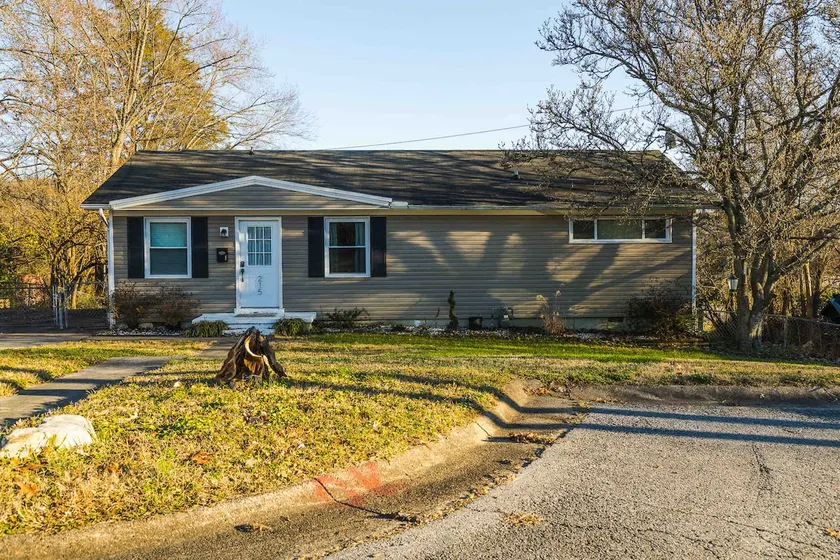 Single Level 3-Bedroom Home ~ 20min to ORNL & Knox - Image 1