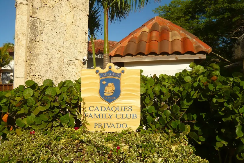 In the heart of Paradise  2 Bedrooms in Cadaques Caribe Family private club - Image 1