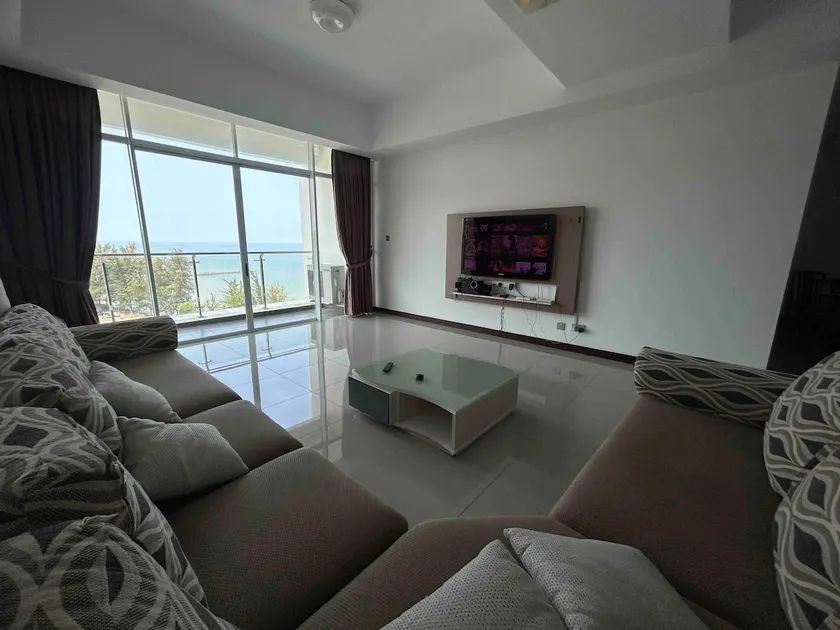 Bay Resort condominium Miri - Image 1
