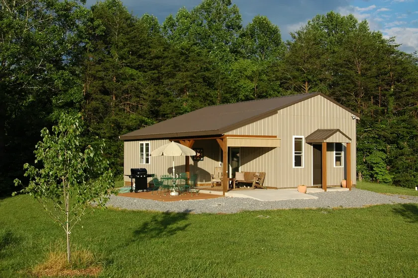 Private country cabin on a 150 acre farm/vineyard. - Image 1