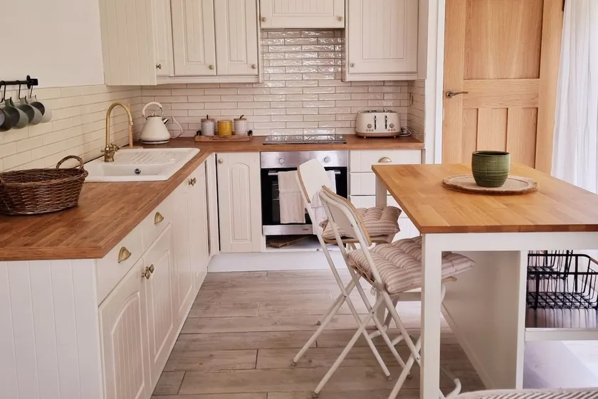 Relaxing retreat near Norfolk Broads - Image 1