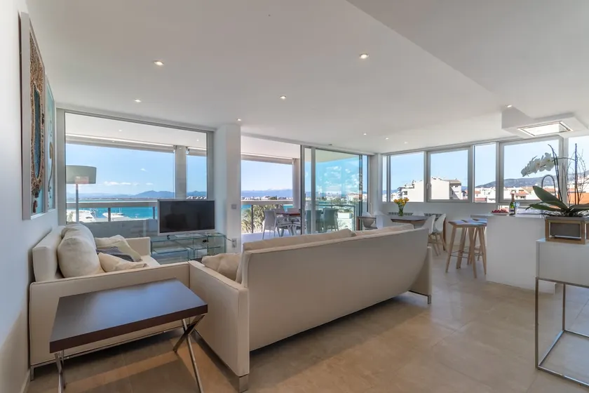 Milenial Immo | Luxurious apartment in the port of Roses - Image 1