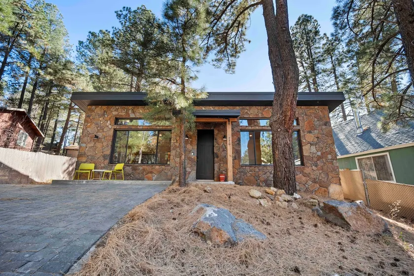 Modern Flagstaff Wood Cabin Home Forest Views - Image 1