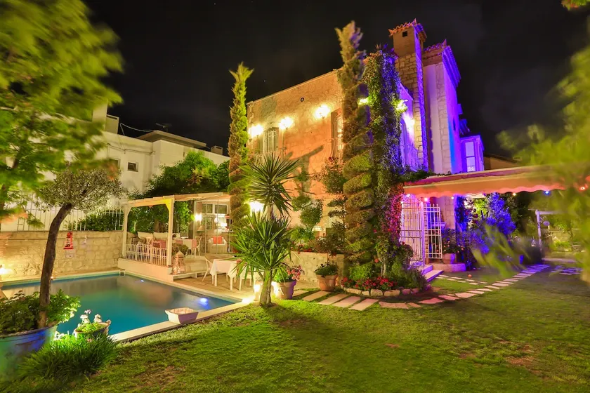 Stone Villa,Large Garden,Swimming Pool, Very Close the Beautiful Beach . - Image 1