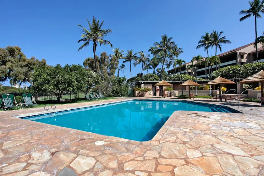 Luxury Condo Near Whalers Village - Image 1