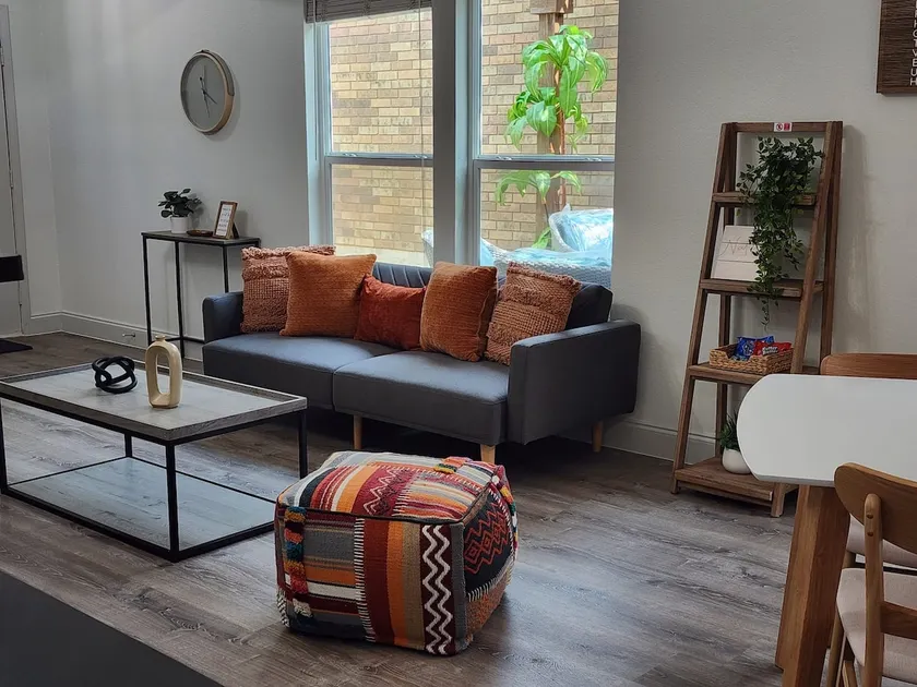 Good vibes home! Newly Renovated! - Image 1