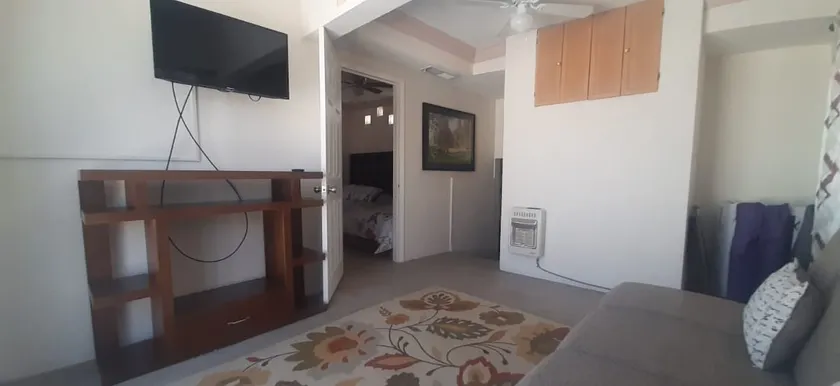 Liz's apartment - Image 1
