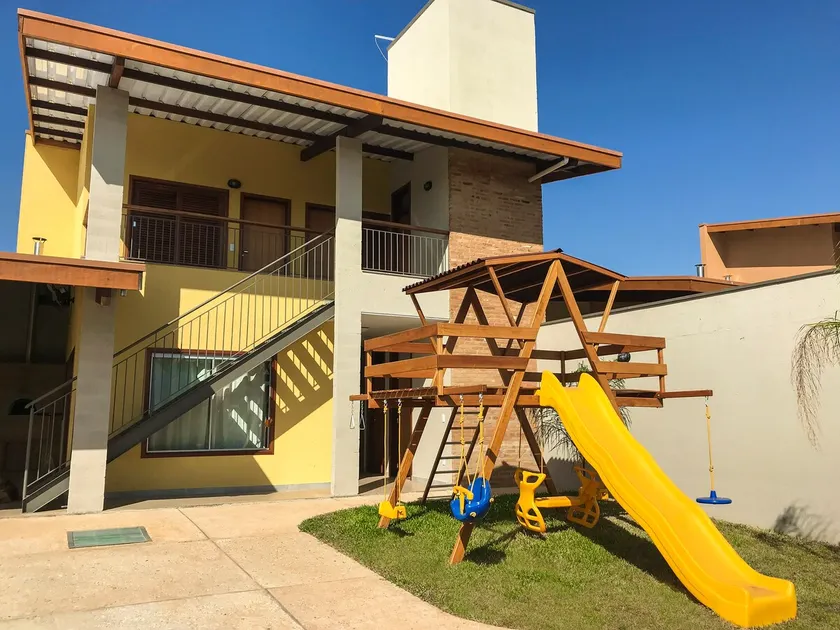 Bella Casa - House in front of the lake in Sta. Cruz - Image 1