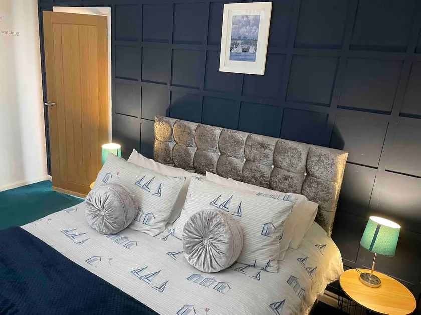Sea-cret Summers-2 bed, sleeps 5, great location - Image 1