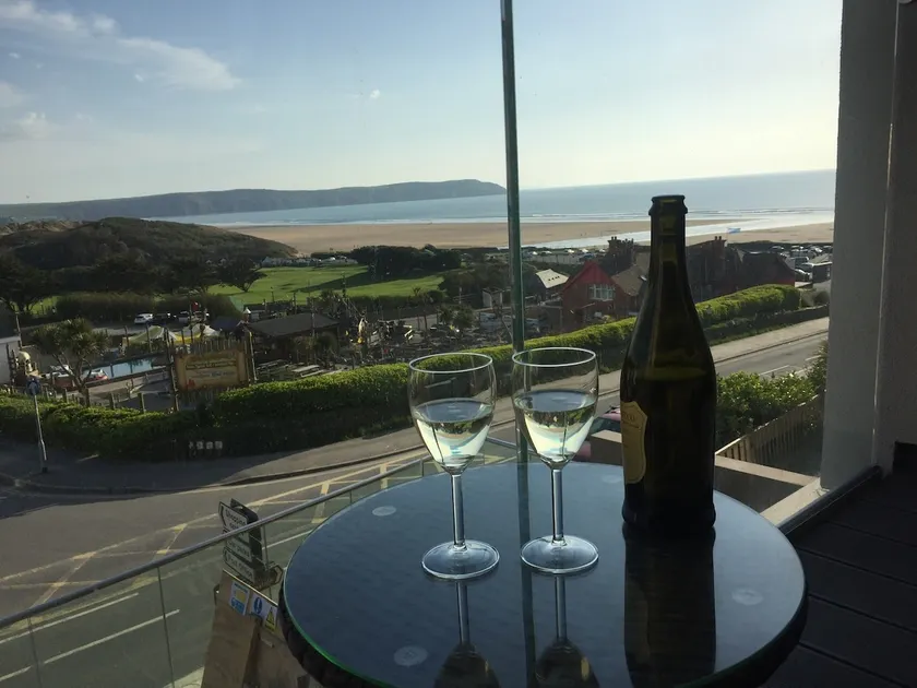 Byron, Woolacombe 7 - Image 1