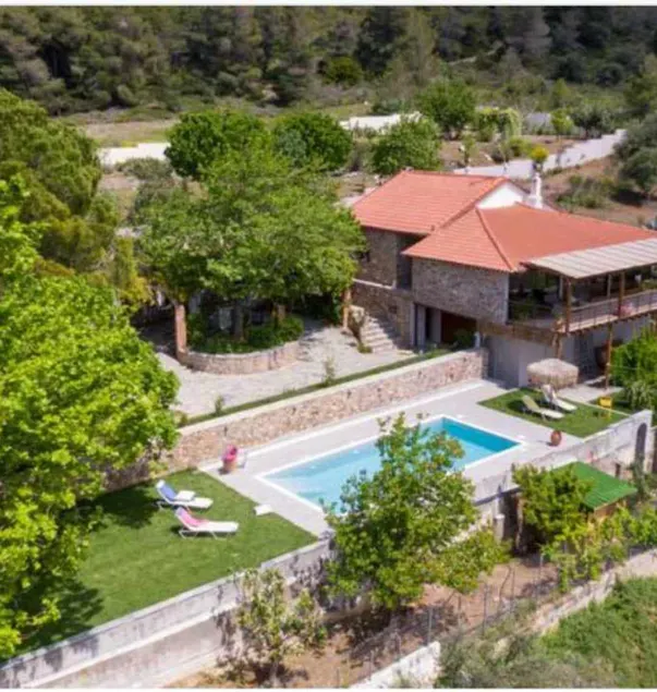 Calypso Villa with Jacuzzi Pool & Sea View - Image 1