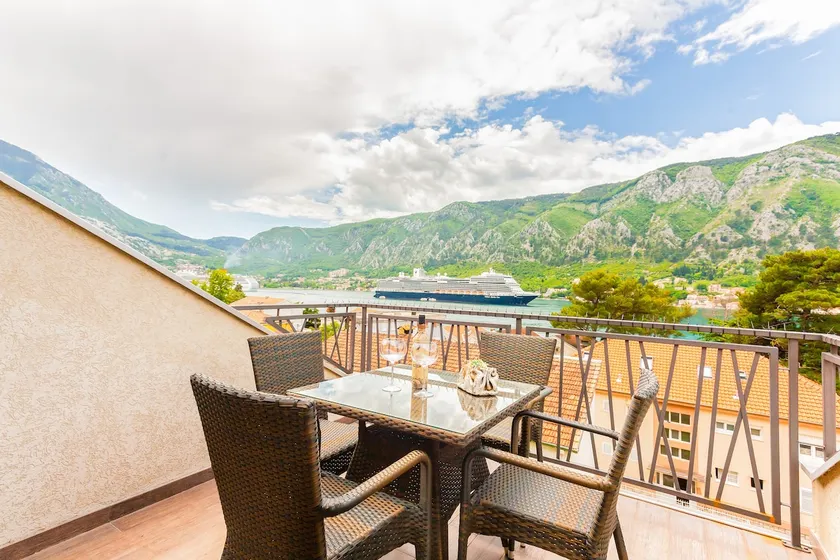 Luxury Loft with beautiful balcony - Image 1