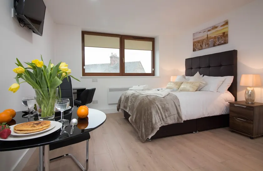 Trafalgar House, Apartment 12 - Image 1