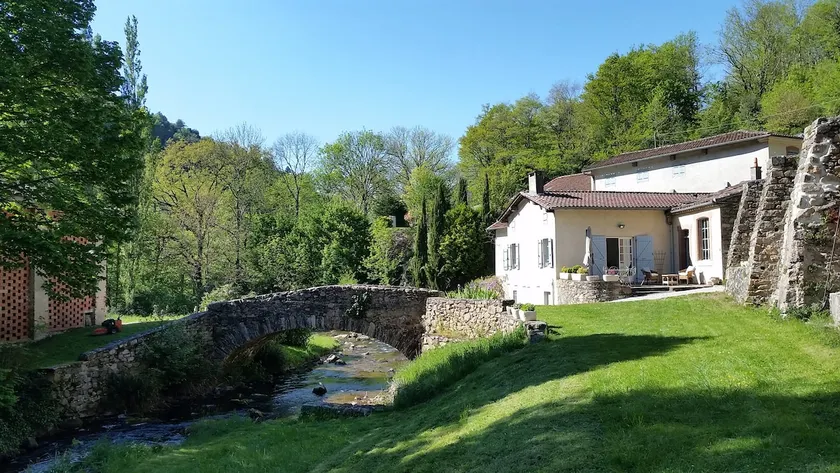 Maison de charme et petit paradis de verdure - Image 1