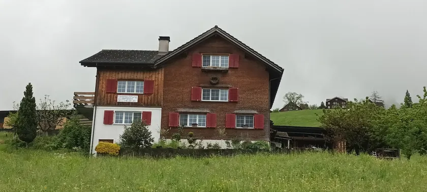 Panoramic vacation apartment with mountain and valley views - Image 1