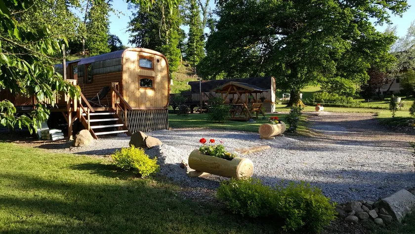 MY CARAVAN UNDER THE TREES ”Au Naturel” - Image 1