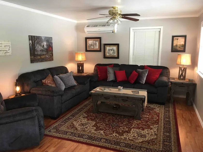 Songbird Haven Cozy Country Getaway - Image 1