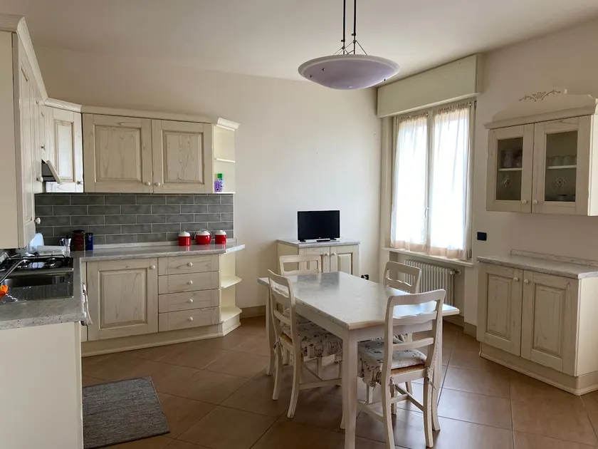 Rome apartment in Pianello Val Tidone - Image 1