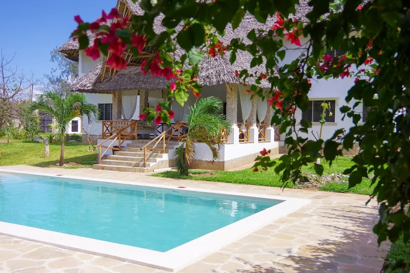 Elegant and exclusive just a few steps from the sea - Image 1