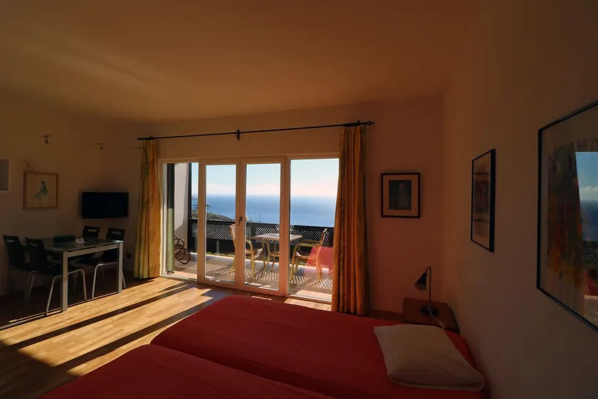 Miranda Apartments with Ocean View, Apartment co. - Image 1