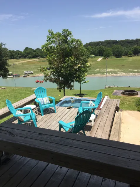 Medina Riverfront Home (River is dry) - Image 1