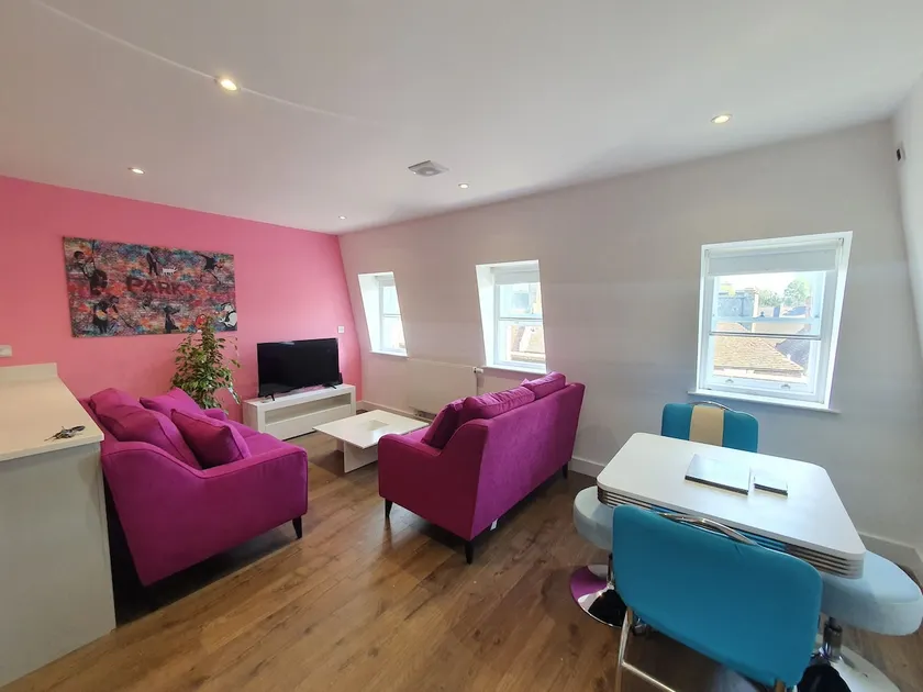 Super Penthouse Apartment in the Heart of the City Centre - Image 1