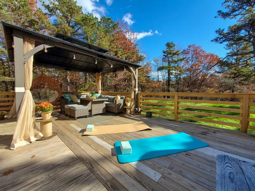 Lake Retreat | Sauna, Hot Tub, Pool & Game Rm - Image 1