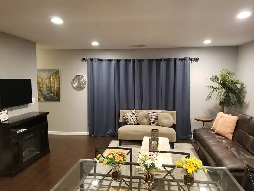 Completely Renovated Guest House updated 2022 - Image 1