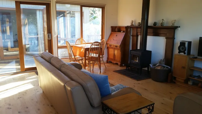 Walk to beach, Big block and Sea views! - Image 1