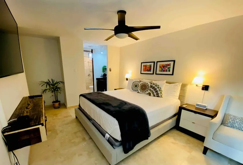 Private room with garden view - Image 1