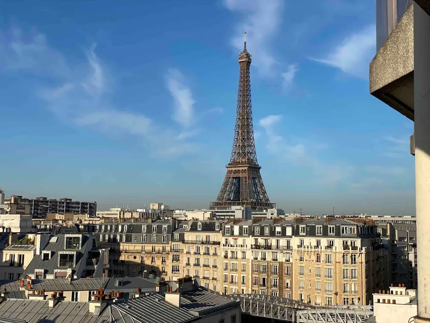Eiffel Tower Spectacular View: Stylish Studio ! - Image 1