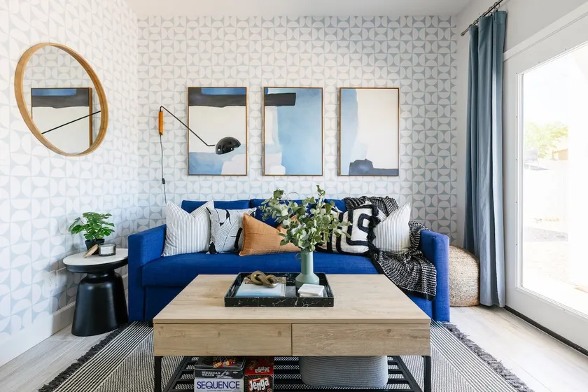NEW Stylishly Designed Casita Steps from DTPHX - Image 1