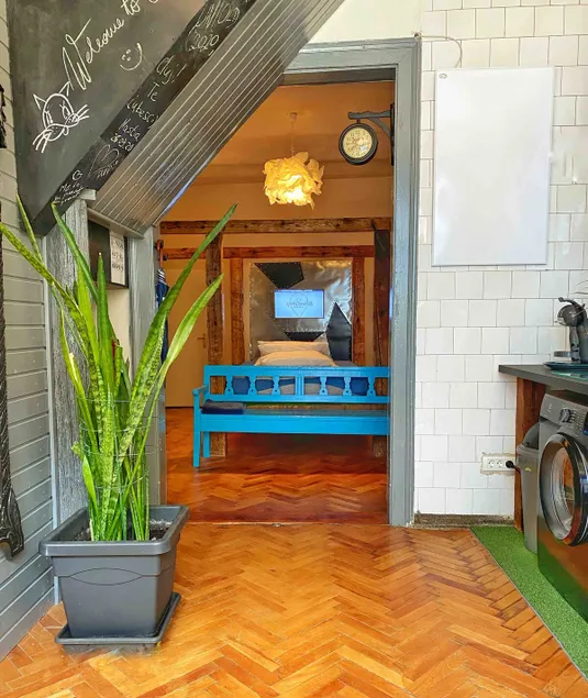 Blue Studio in City centre of Cluj - Image 1