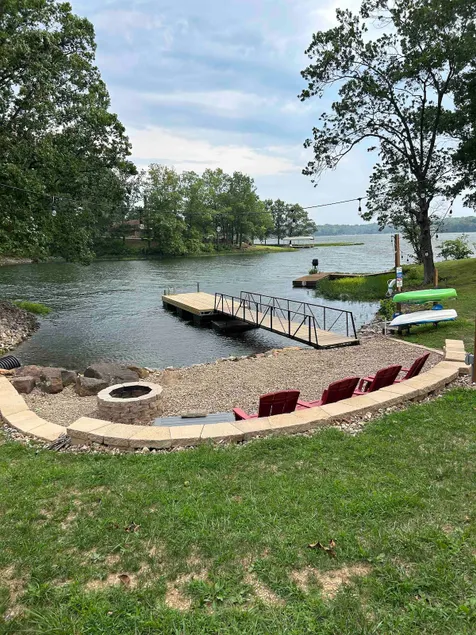 Waterfront 2 bed/2 bath+pull out couch-Sleeps 6 - Image 1