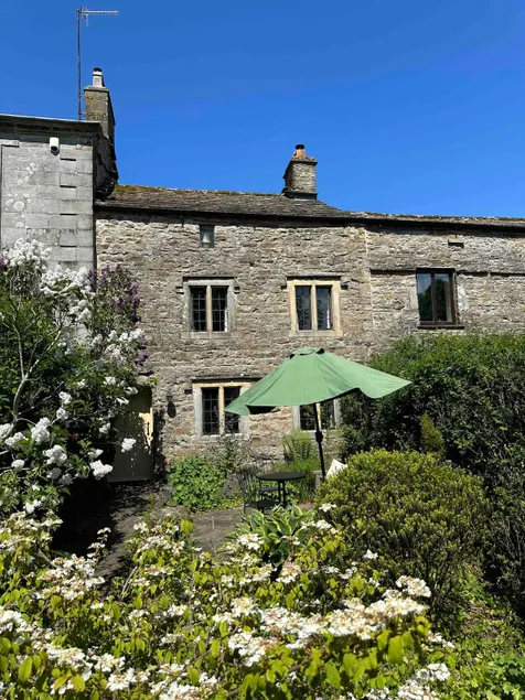 Hawes .16 th C Elizabethan enchanting Cottage. - Image 1