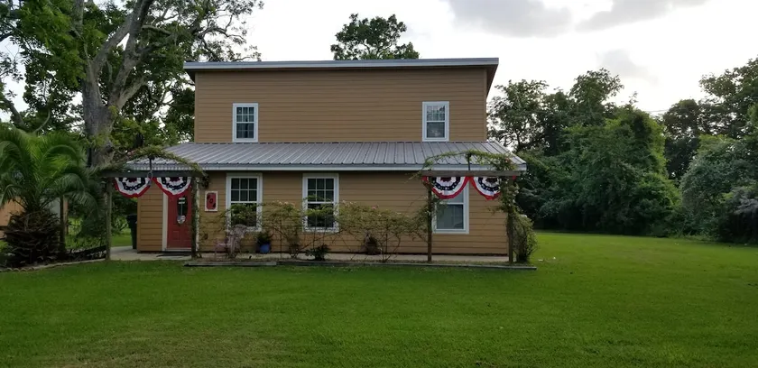 The Doll House- Brazoria - Image 1