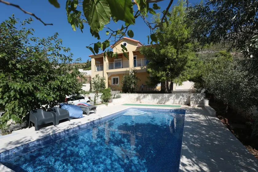 Villa Panos Nea Peramos - Image 1