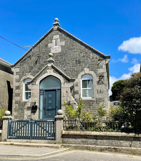 The Reading Room - Sleeps 5 - Unique & by the Sea! - Image 1
