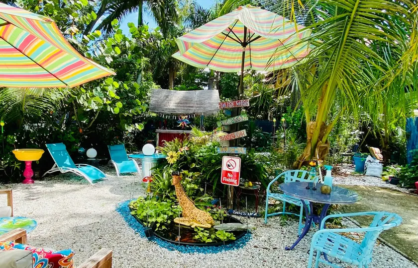Flamingo🦩1/2M Walk to Downtown #TheTropicalNut☀️🦩⛱🥳 - Image 1