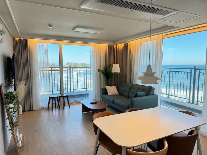Review Event (2 Starbucks Cups) #Panoramic View #Jukdo Beach #Surfing Ocean View #2 Bathrooms + 2 Rooms #16th Floor - Image 1