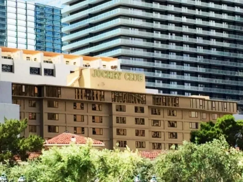 Jockey Club 1 Bedroom Condo on LV Strip for 4 - Image 1