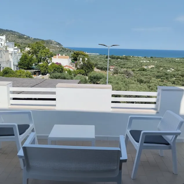 Sea View House in the Historic Center - Image 1