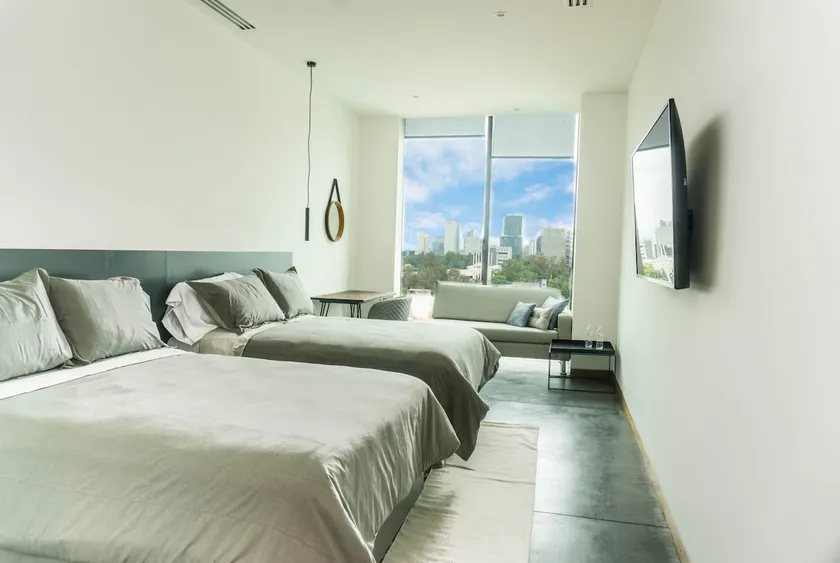 Hotel suite in the best area of Guadalajara - Image 1