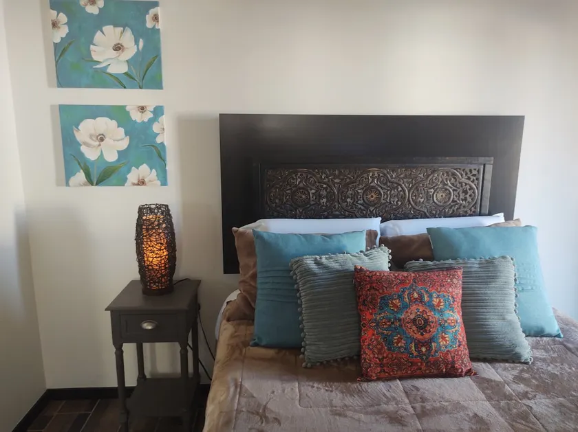 Cozy suite, with a terrace, close to the sea. - Image 1