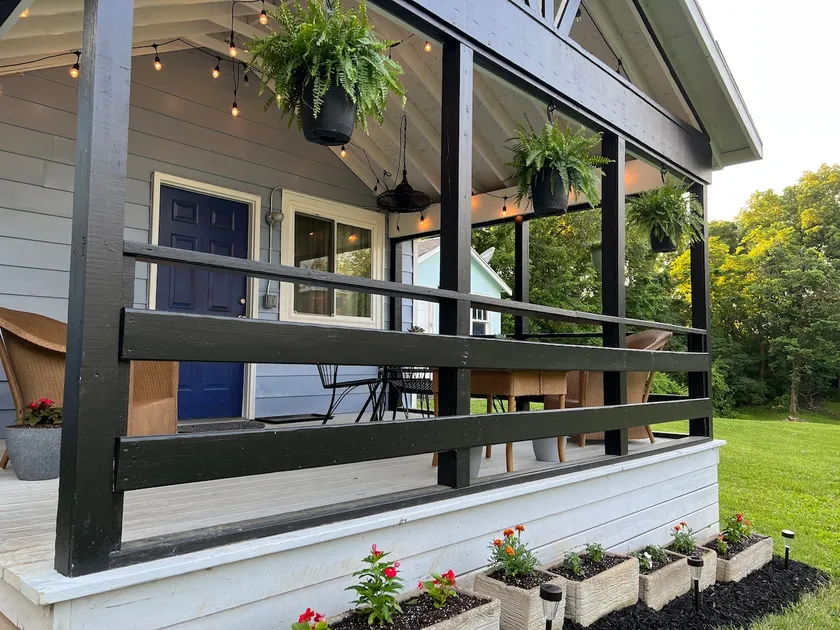 Blue Lemon Bungalow - Quiet Getaway in Town! - Image 1
