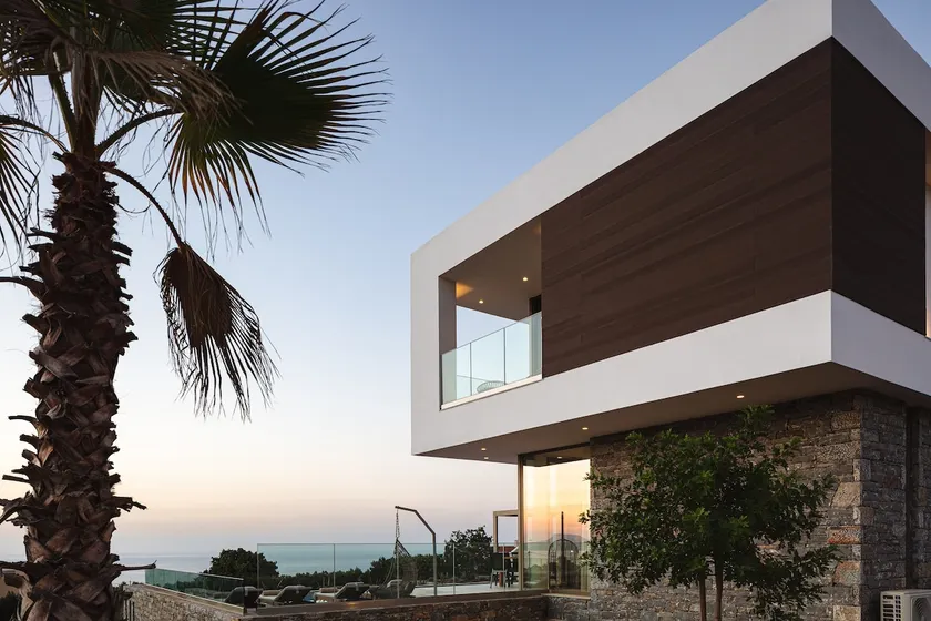 Impeccable design, total privacy & heated pool with sea views - Image 1