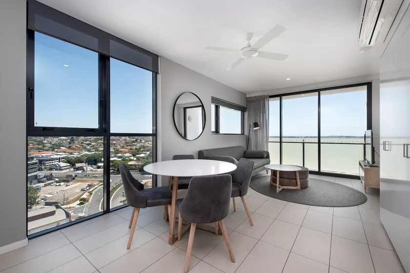 Riverside Apartment with King Bed, Parking & Pool - Image 1