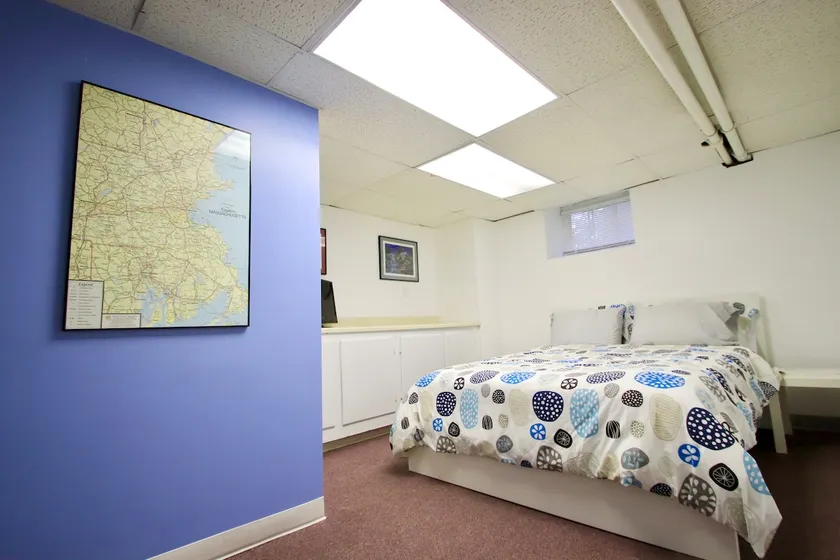 Boston/Brookline Private 1 BR/Bath w/ Free Parking - Image 1