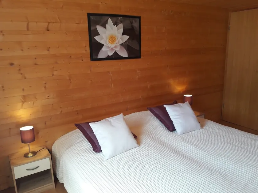 Cottage in the heart of the village - Image 1