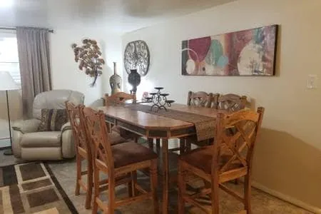 1d Park Suite #4 - 2 Bedroom/1 Bath Apartment - Image 1